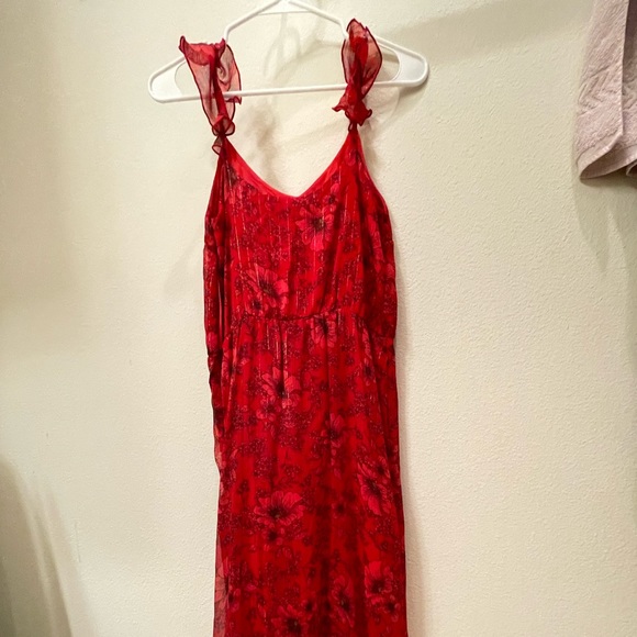 Long red floral dress - Picture 2 of 7